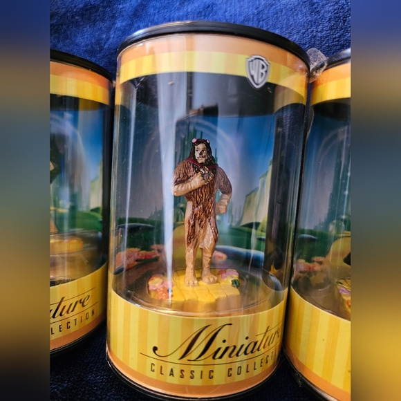 Wizard of oz mini figurines - Picture 4 of 9